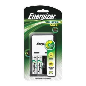 Cargador Energizer CHVCM3 - Hasta 4 Pilas - AA y AAA - Con 2 Pilas AA - CARENECHVCM