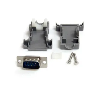 Conector StarTech.com D-sub DB9 Serial macho ensamblado con carcasa plastica - C9PSM