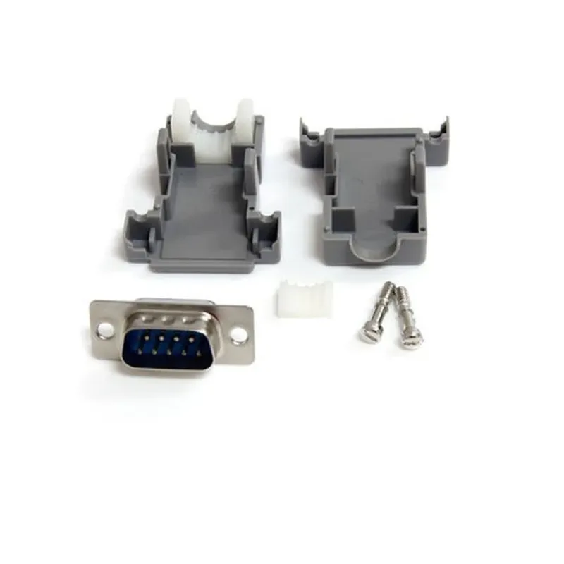 Conector StarTech.com D-sub DB9 Serial macho ensamblado con carcasa plastica - C9PSM