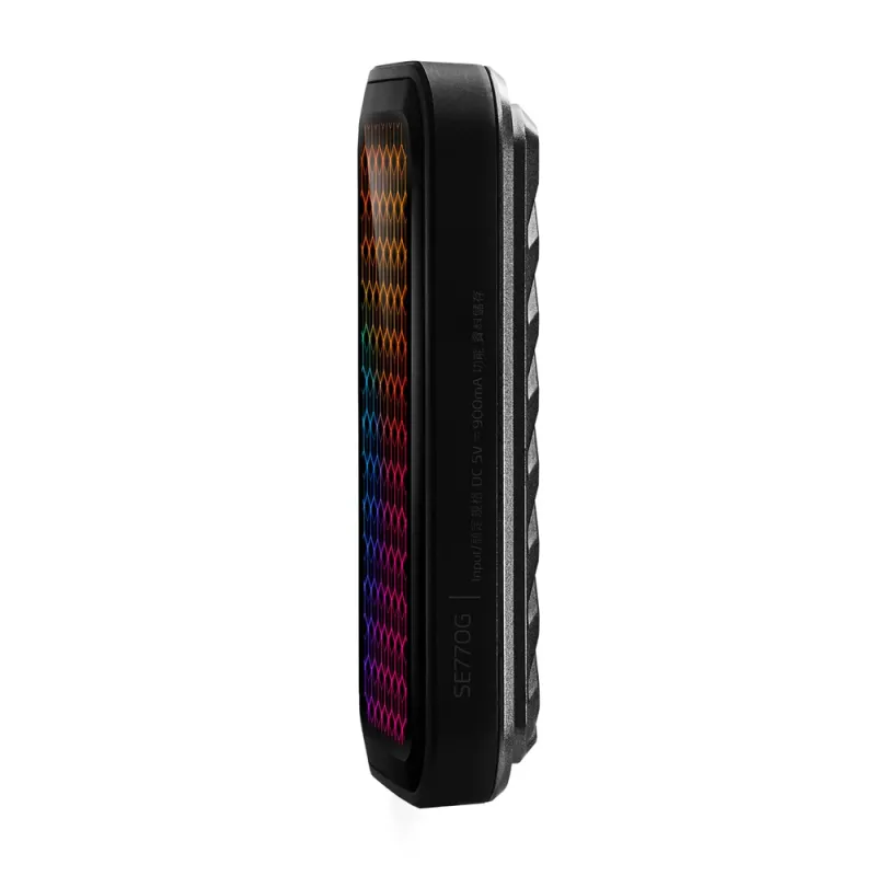 Unidad de Estado Sólido Externo ADATA SE770G - 512GB - USB-C 3.2 - RGB - ASE770G-512GU32G2-CBK