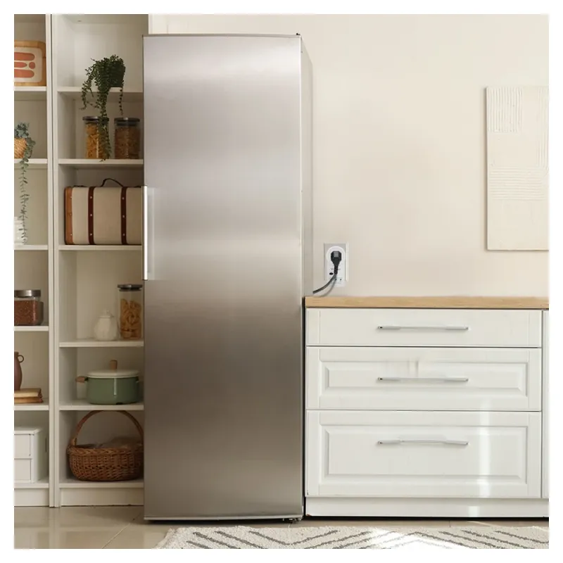 Protector de Voltaje Vorago AVR-300 - RJ45/RJ11 - Portátil - 1800W - Electrodomésticos - Blanco - AVR-300-WH