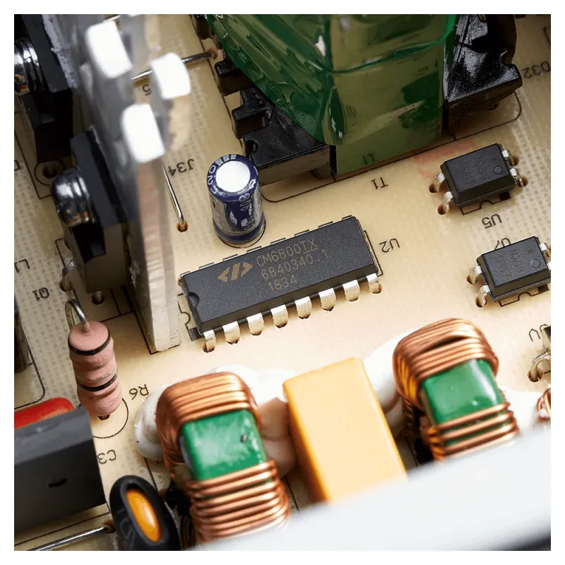 Fuente de poder ADATA XPG PROBE - 500W - ATX - 24-Pines - Molex - PCI-Express - PROBE500B-BKCUS